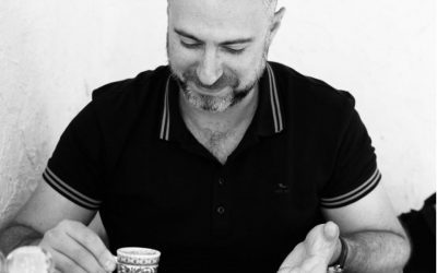 Про компенсаторный механизм неудовлетворенных потребностей.