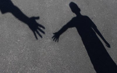 Маленькие дети в другой стране