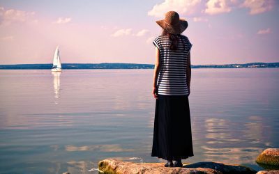 Влюбленность и дистанция.